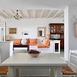 Ourania Feriehus