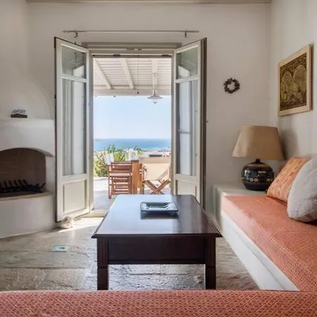 Ourania Hébergement de vacances Chrisi Akti (Paros)